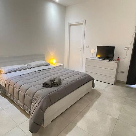 Al Quattordici Daire Brindisi Dış mekan fotoğraf